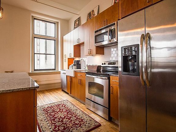 3rd image of 505 Market St Ste 402