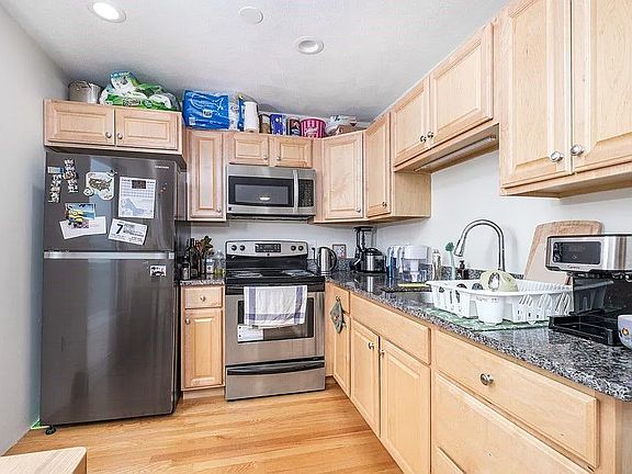 3rd image of 73 River St APT 4C