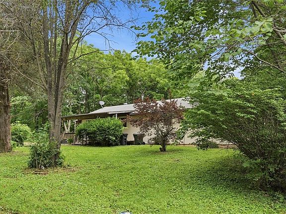 5th image of 17052 Dempsey Rd