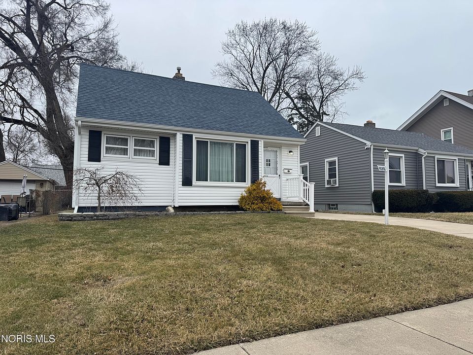 1st image of 2831 118th St