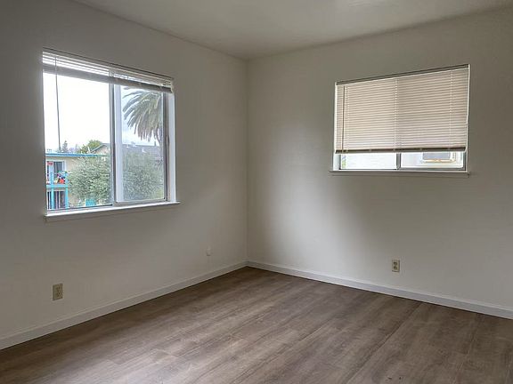 4th image of 2264 Ellena Dr #4