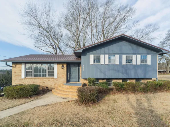 2400 Crossbow Dr, Birmingham, AL 35214