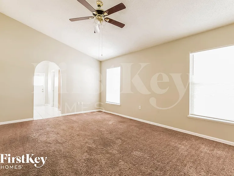 1033 Old Barn Rd — Photo 9