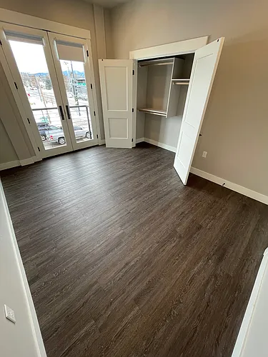 605 N 7th Ave #205 Photo 1