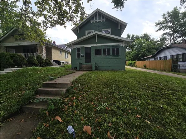 327 Kensington Ave, Kansas City, MO 64124