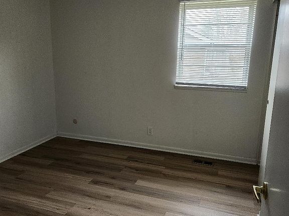 5th image of 1711 Northbrook Dr