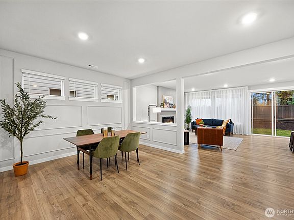 4th image of 15266 198th AVE Ct E
