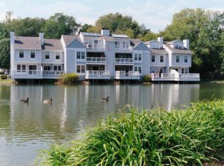 3430 Lakeside View Dr #10, Falls Church, VA 22041