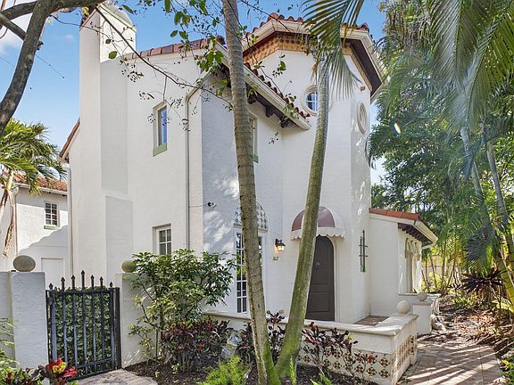 2nd image of 1617 Estuary Way