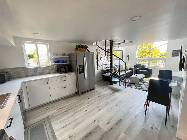 1505 San Dieguito Dr — Photo 6