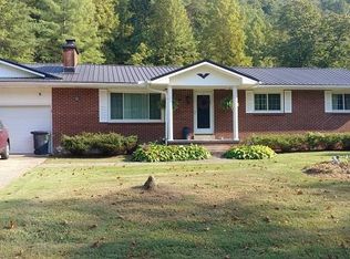 4676 Ky Route 114, Prestonsburg, KY 41653