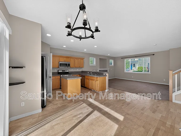 5073 NW 149th Ter — Photo 6