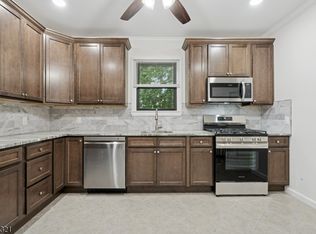 350 Arlington Ave FLOOR 1, Jersey City, NJ 07304