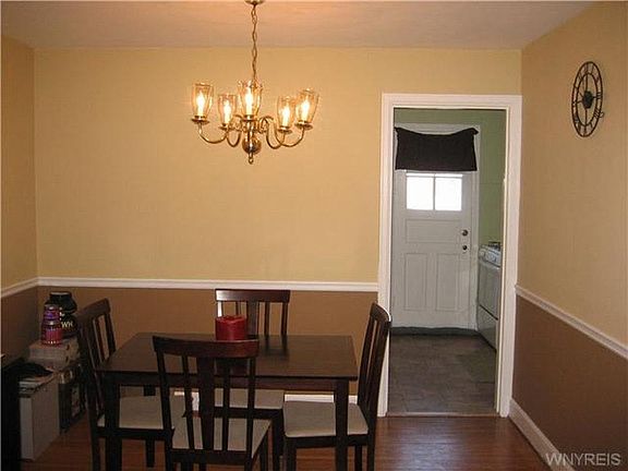 3rd image of 3901 Main St APT 4C