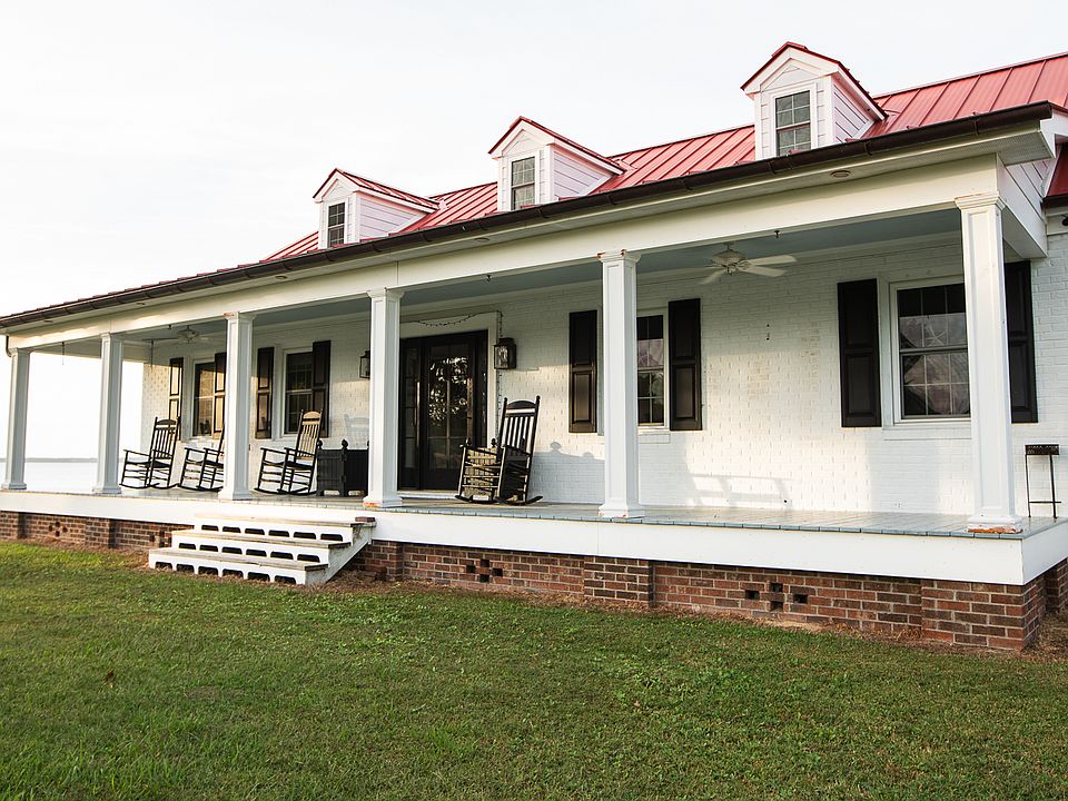 7th image of this home