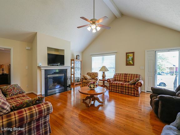 4th image of 10316 Valley Farms Blvd