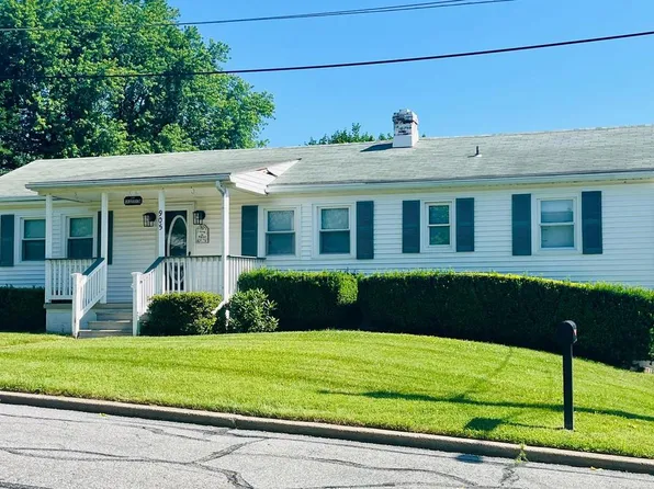 905 Oak St, Frederick, MD 21703