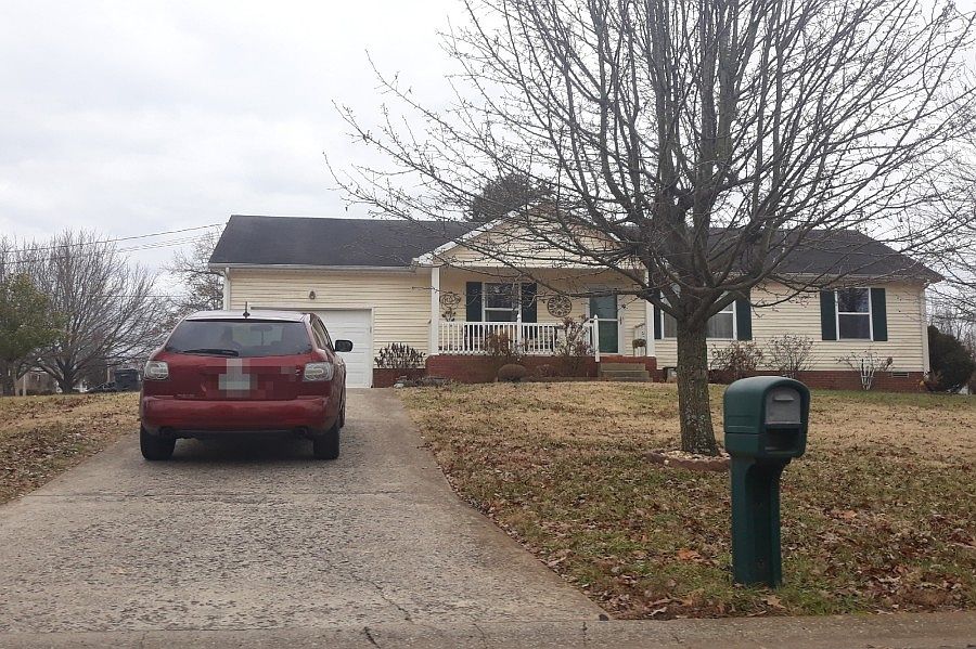 1st image of 348 Erie Dr