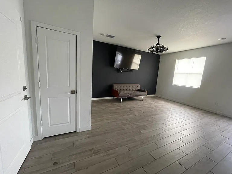 1773 SE 7th Ter — Photo 21