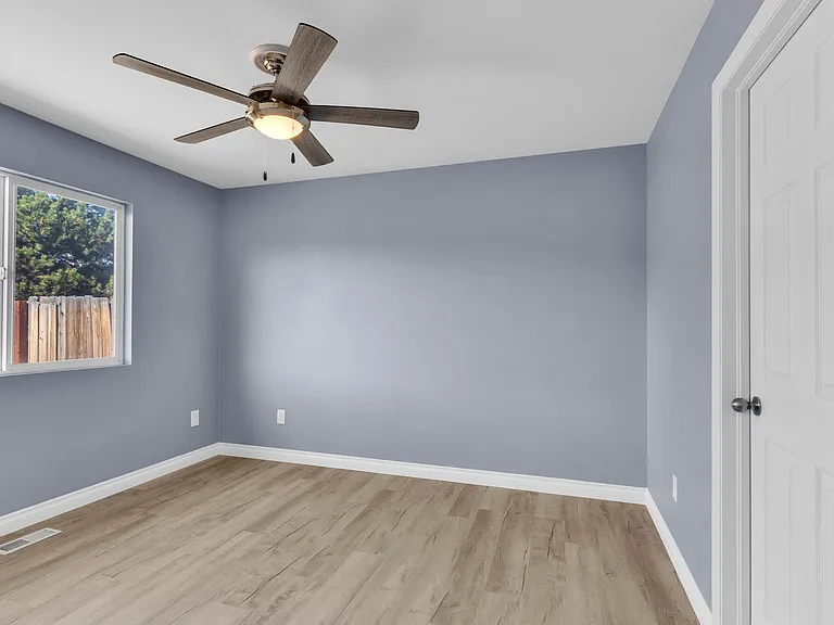 92 Georgia Ln — Photo 12