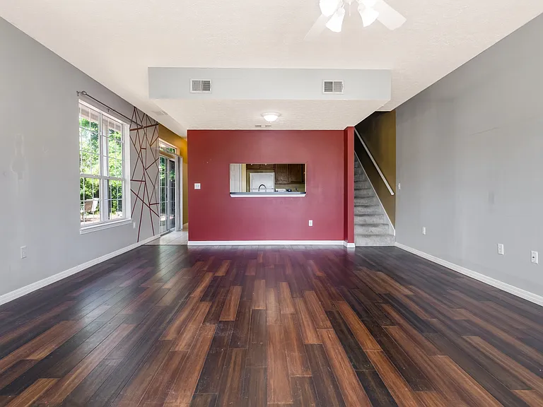 13 Chatelaine Cir SE #1 — Photo 5