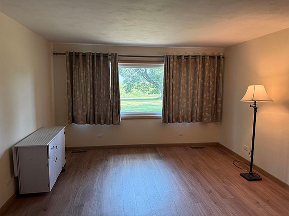 3rd image of 2282 Shepard Dr