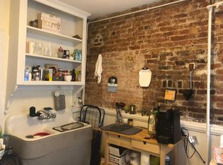 62 Myrtle St, Boston, MA 02114