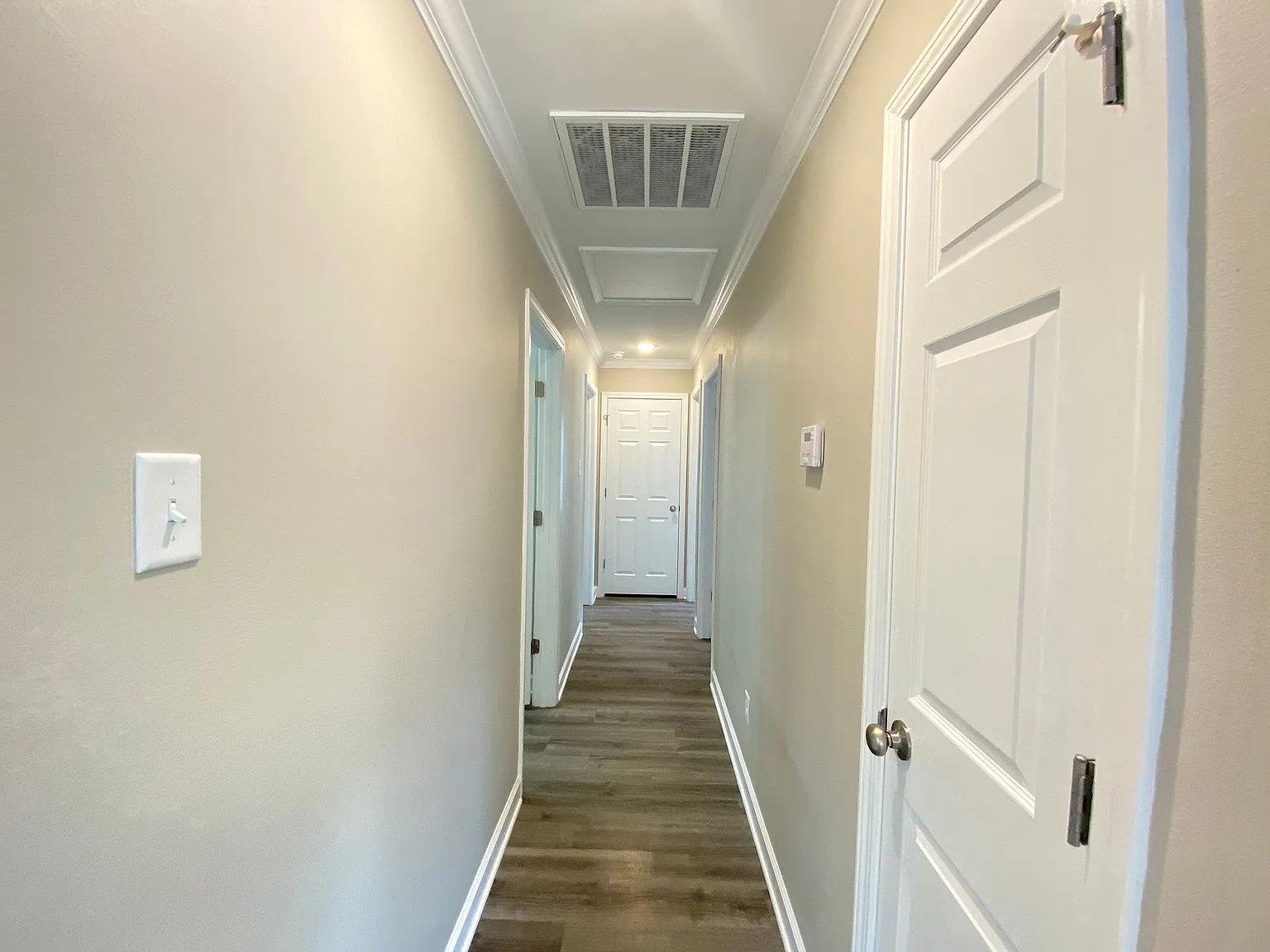 117 Roosevelt Rd — Photo 2