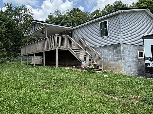 2762 Upper Pleasant Creek Rd, Philippi, WV 26416