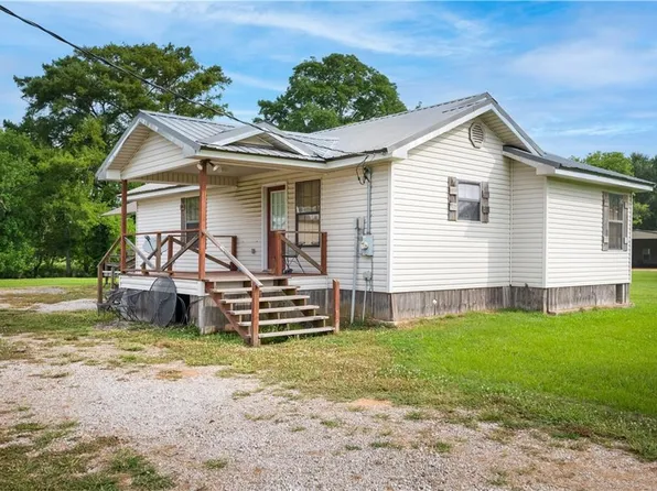 695 Highway 457, Lecompte, LA 71346