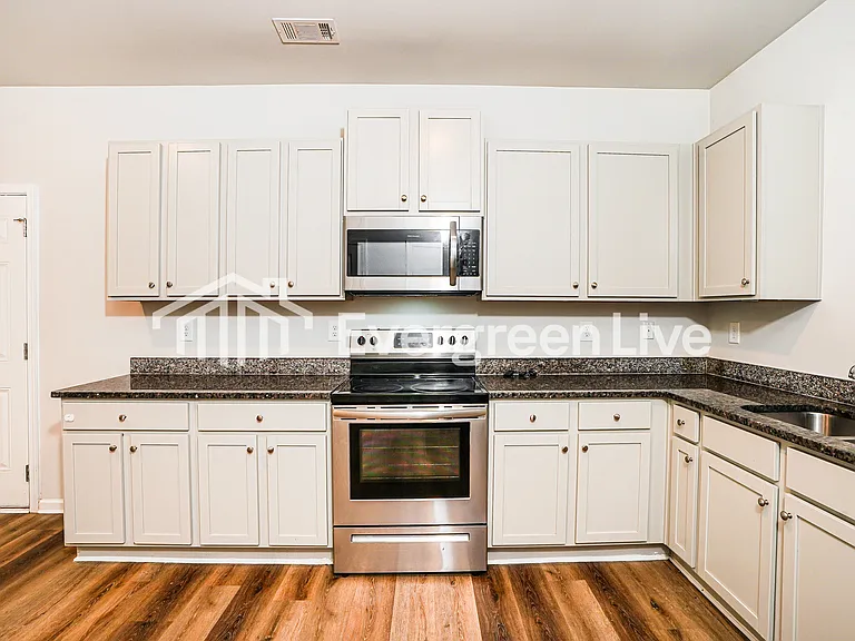 110 Chapleau Ln — Photo 6