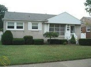 1740 Winchester Ave, Lincoln Park, MI 48146
