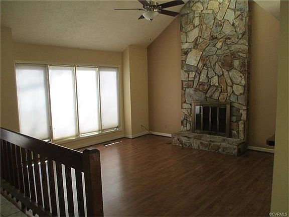 4th image of 8225 Stockade Cir