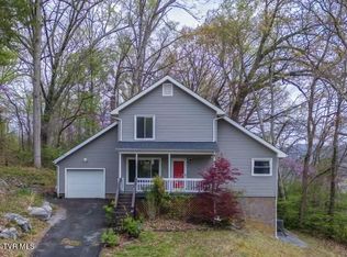 108 Lexington Ave, Elizabethton, TN 37643