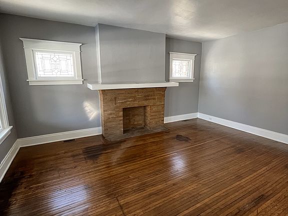 2nd image of 153 Minnesota Ave Floor 1