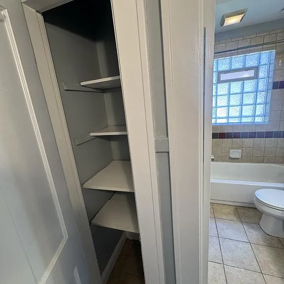 2539 Leslie Ave — Photo 11