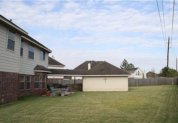 2nd image of 3703 Pine Lake Dr