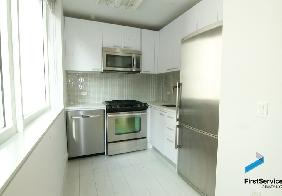 1st image of 503 W 46th St #9G