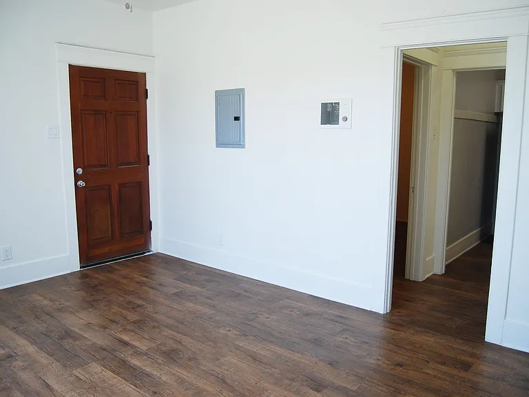 3817 E Livingston Dr — Photo 31
