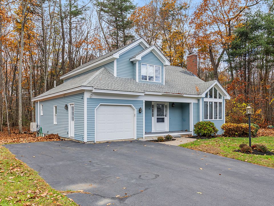 1st image of 19 Birkdale Cir