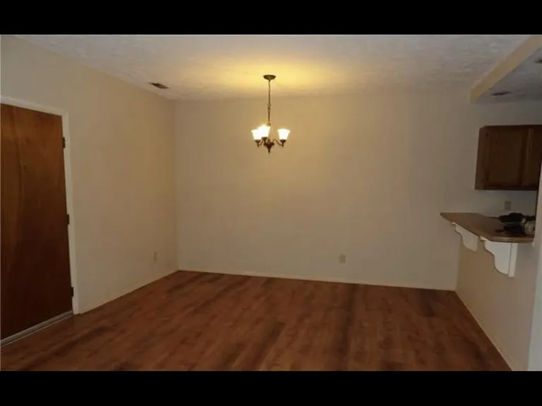 1901 Tryon Dr #4 — Photo 6