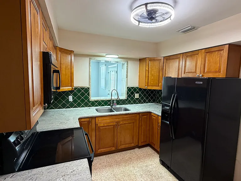 Kitchen (entrance from dining room)