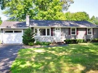 138 Bel Aire Cir, Windsor Locks, CT 06096
