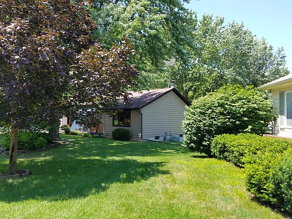 5th image of 502 E 10th Ave