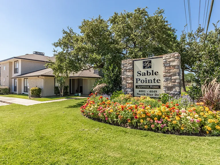Polaris and Sable Pointe — Photo 26