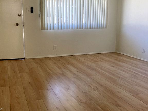 5th image of 1641 S Westgate Ave #8