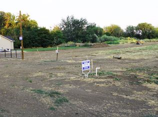 E Commercial St, Weiser, ID 83672