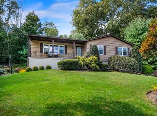 821 Swed Cir, Yorktown Heights, NY 10598