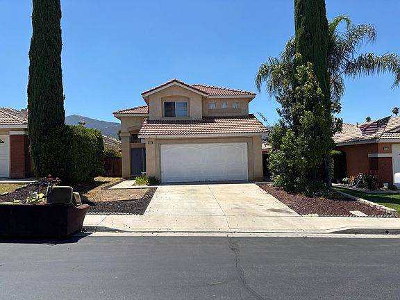4th image of 3140 Rowena Dr