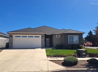 3704 Harper Way, Medford, OR 97504